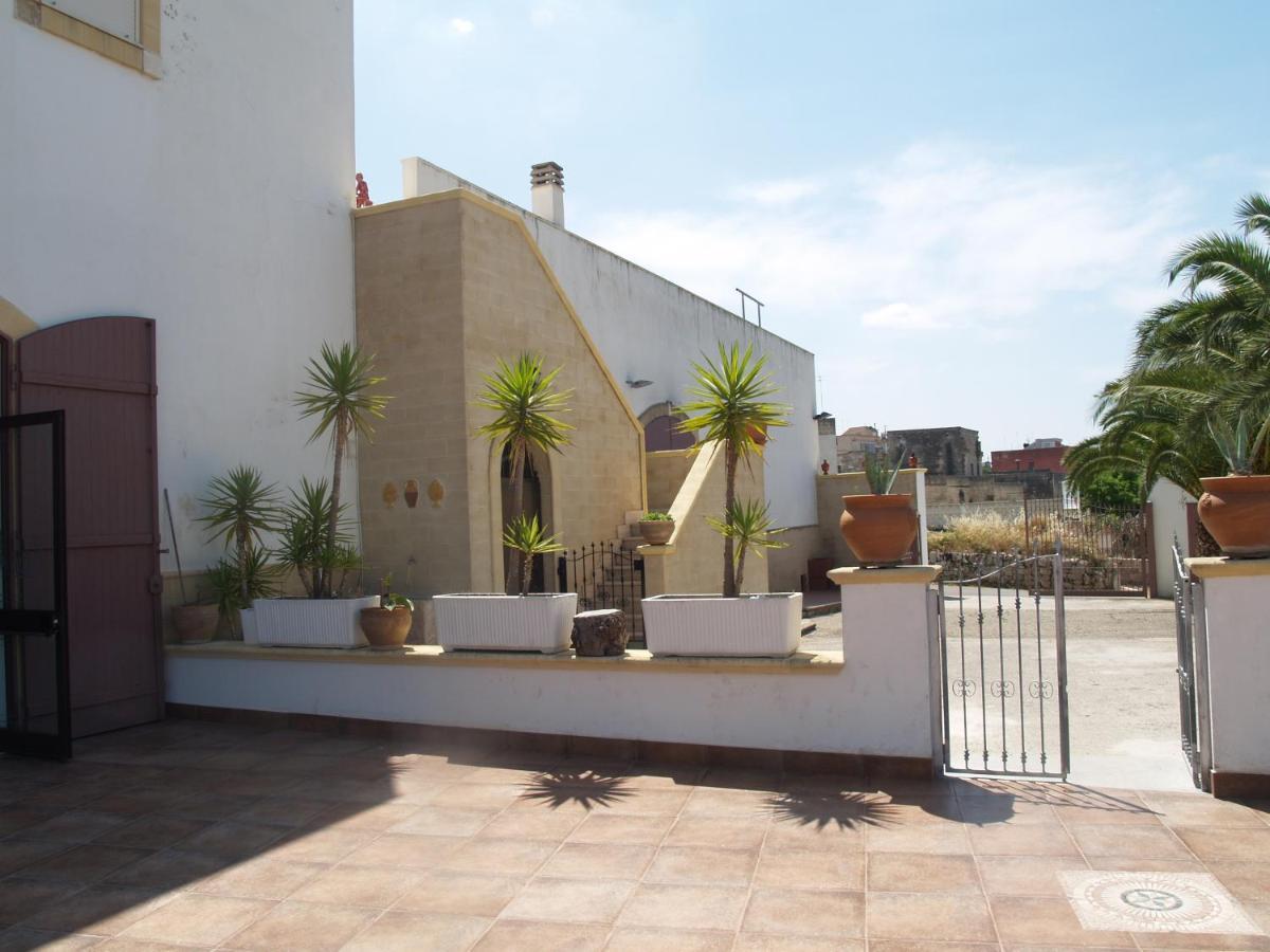 Sogni D'Oro Bed & Breakfast Grottaglie Bagian luar foto